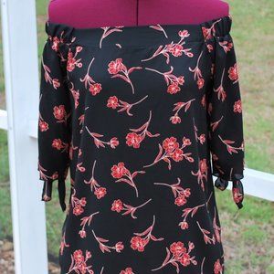 Verse Stitch Fix Vause Off Shoulder Shirt small
